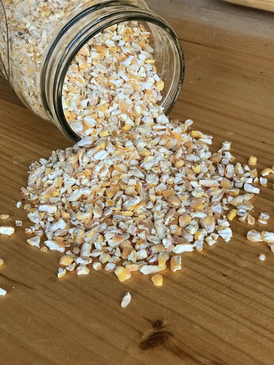 [43017] Non-GMO Cracked Corn (10lb)